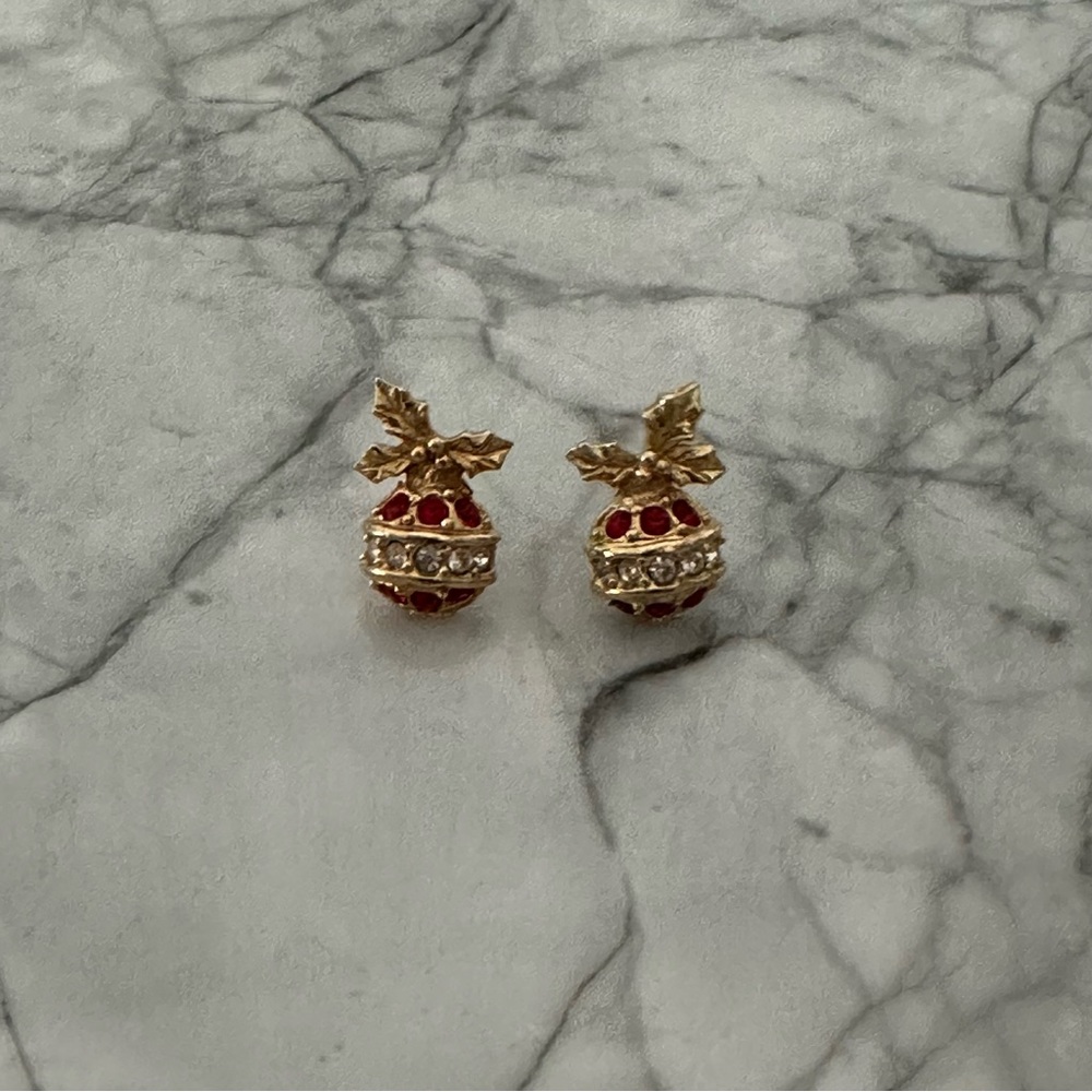 Vintage 1992 Avon Holiday Ornament Earrings